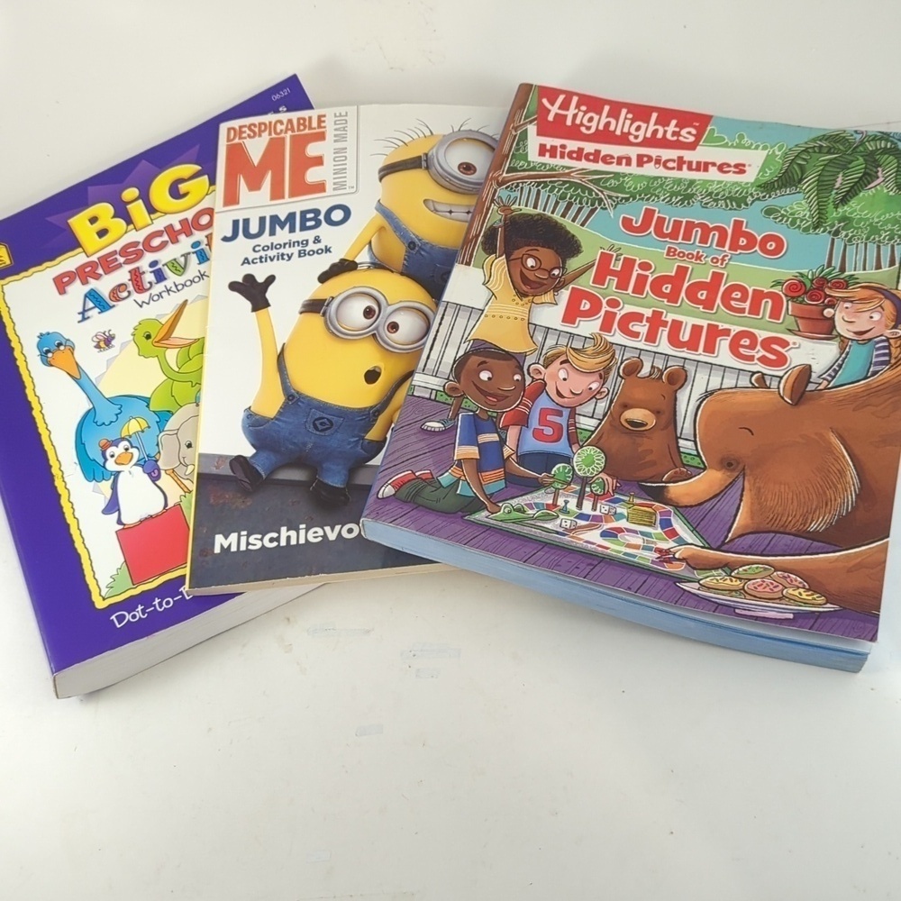 Lot of 3 activity books Highlights Hidden Pictures